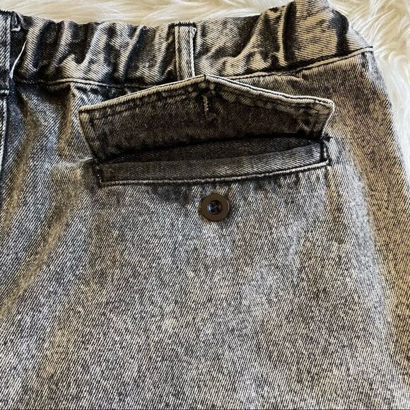 Weekends Acid Wash High Waist Jean Shorts Gray Size 32/33 - Picture 3 of 5